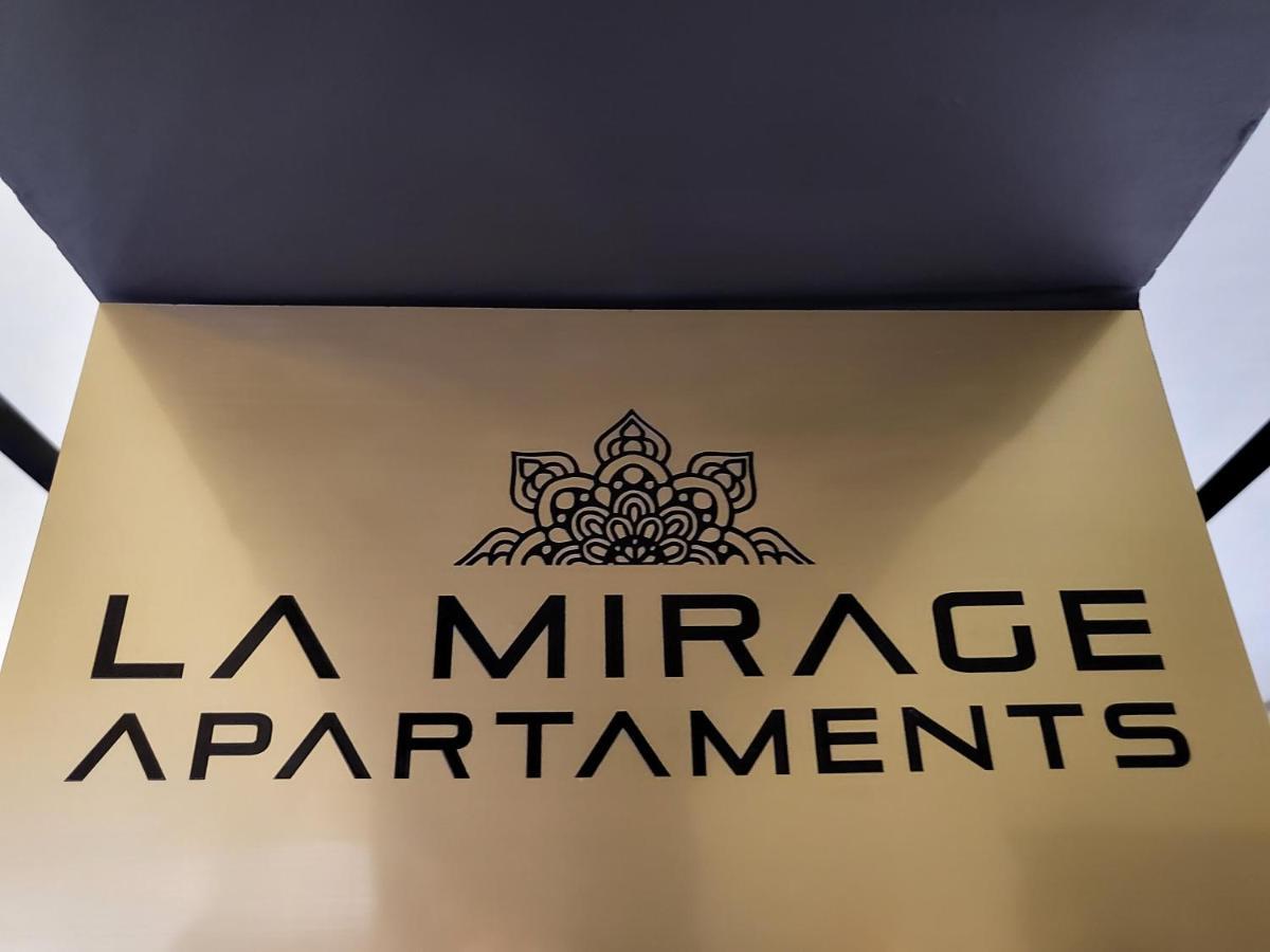 La Mirage Suites & Apartments Тирана Экстерьер фото