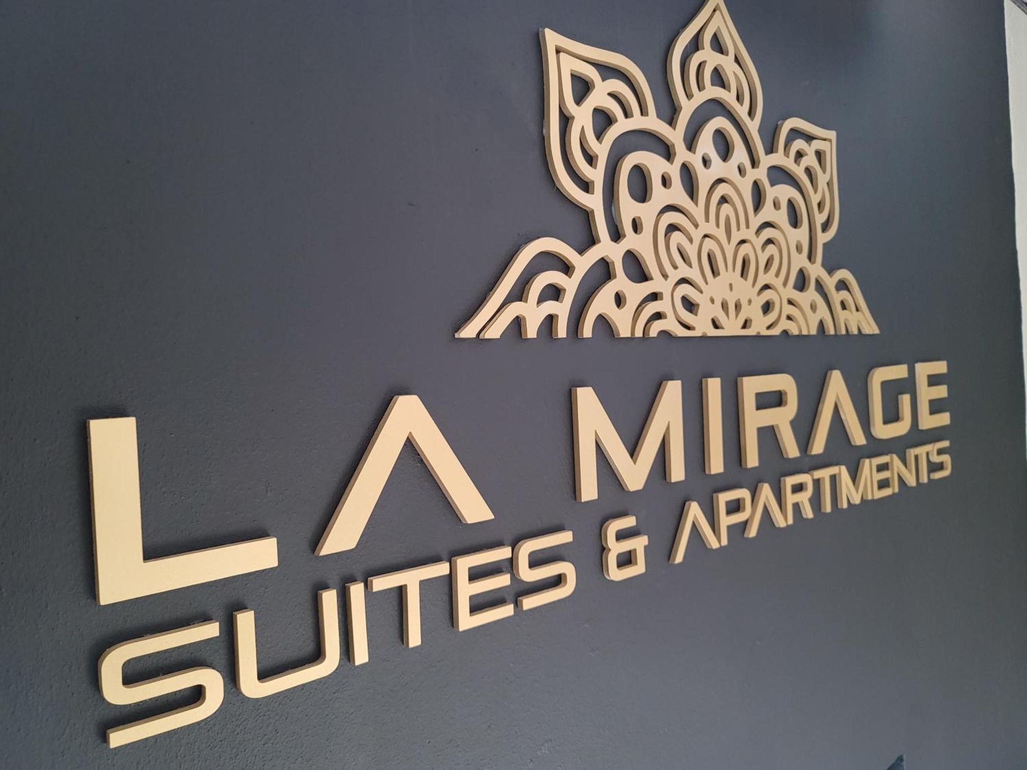 La Mirage Suites & Apartments Тирана Экстерьер фото